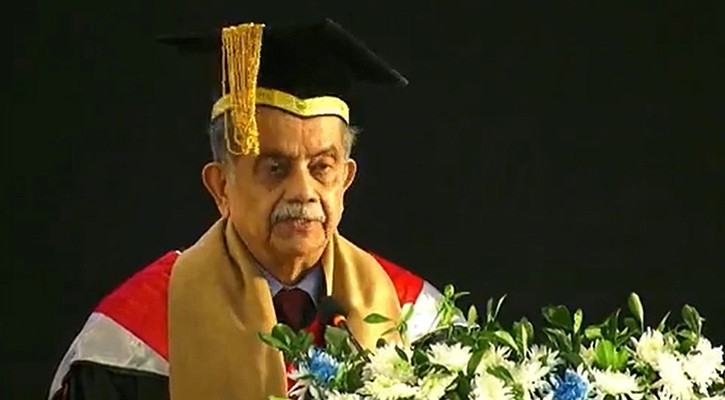 ডিগ্রি সুযোগ তৈরি করে, শিক্ষা দায়িত্বশীল করে: সিআর আবরার