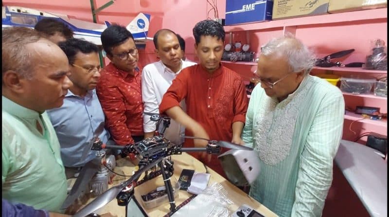 ‘ড্রোন-নির্মাতা’ আশিরের পাশে তারেক রহমান