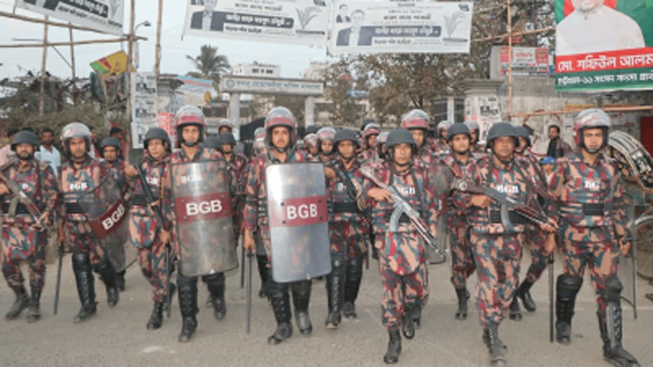 চট্টগ্রামে নির্বাচন ঘিরে ৭১ প্লাটুন বিজিবি মোতায়েন