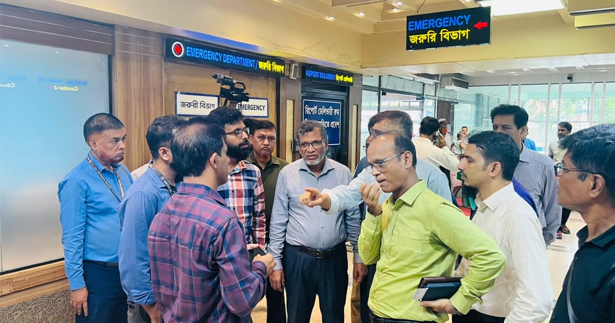 সিএসসিআর, মেট্রোপলিটন, রয়েল ও মেডিকেল সেন্টার হাসপাতালের পার্কিংহীনতায় নগরে বাড়ছে যানজট