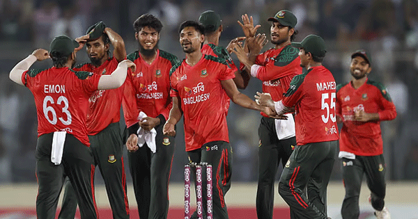 পাকিস্তানকে হারিয়ে লিটনদের টি-টোয়েন্টি সিরিজ জয়