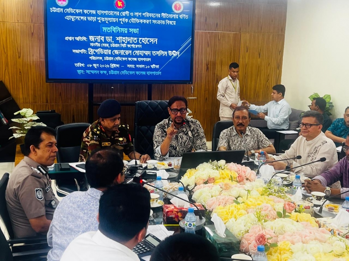 চমেকে অ্যা¤^ুলেন্স ভাড়া বাড়ল ৩০ শতাংশ